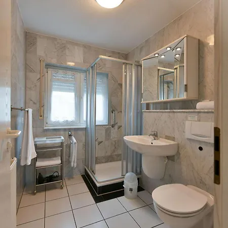 Residenz 17 דירה