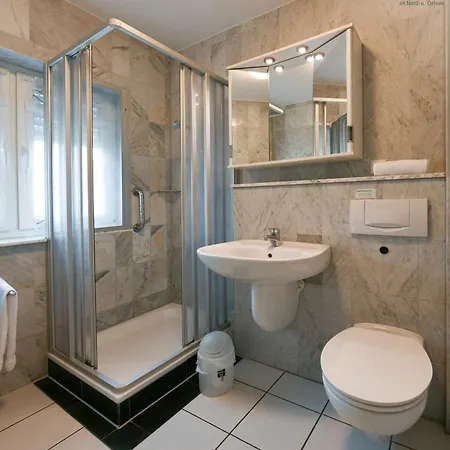 Residenz 17 * בינץ